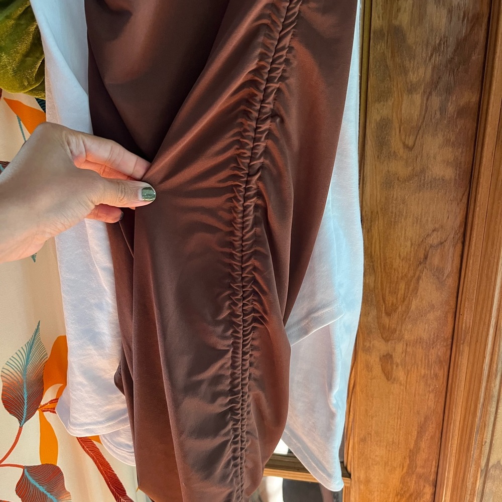 Windsor Brown Long Sleeve Fitted Midi Dress - Picture 9 of 11
